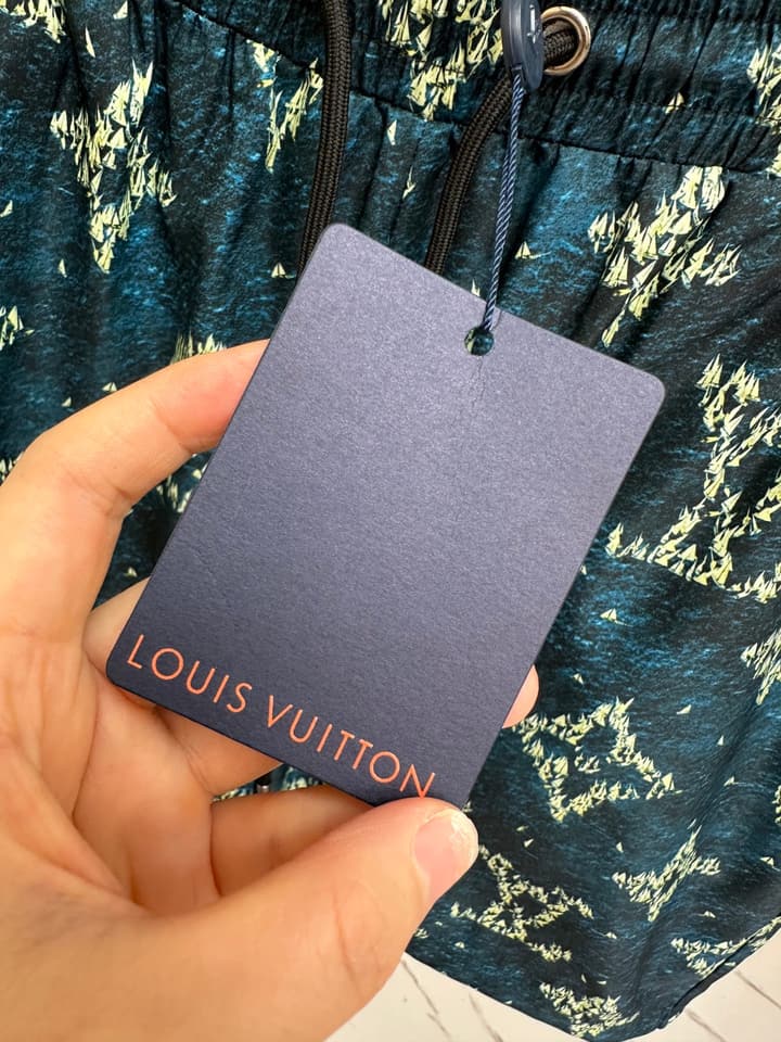 Louis Vuitton Men's Casual Beach Shorts – 2025SS in Grey Abstract Floral