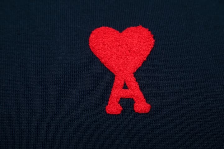 Ami Paris Classic Heart Embroidered Knit T-Shirt – 2025SS in Black