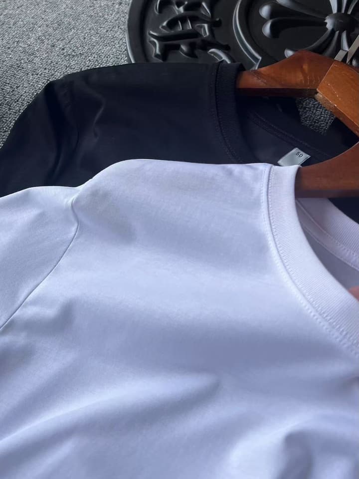 Hermès 80-Count Mulberry Silk H Logo T-Shirt – 2025 Collection in Classic Black