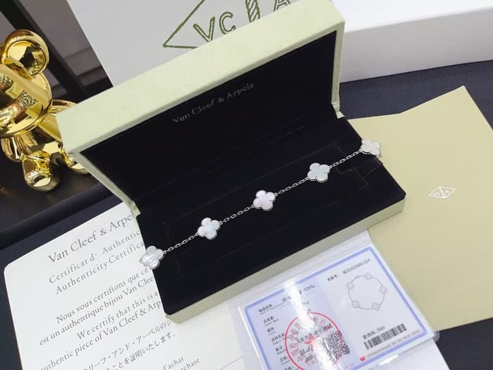 Van Cleef & Arpels Classic Alhambra Bracelet in Gold
