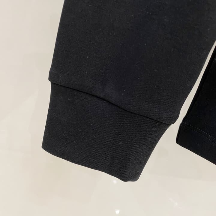 Loro Piana Fashion Casual Long Sleeve T-Shirt – Early Autumn New Counter Style in Classic Black