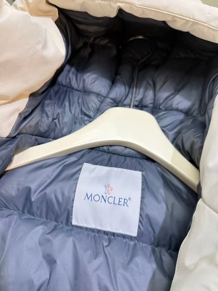 Moncler Kids Detachable Hood Puffer Jacket – 2025FW in Dark Gray