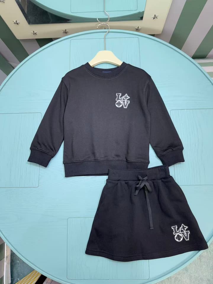 Louis Vuitton Kids Crewneck Sweatshirt and Skirt Set – 2025FW – Kids Collection in Black Set