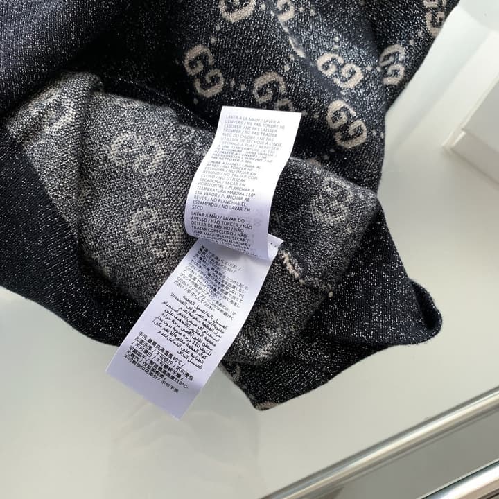 Gucci Silver Thread Jacquard Crewneck Sweater – Autumn/Winter Collection in Black