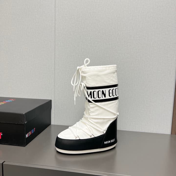 Moon Boot 2024FW Snow Boots in Matte Black