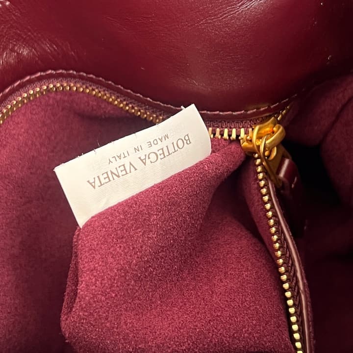 Bottega Veneta Small Liberta Handbag – 24FW in Classic Black
