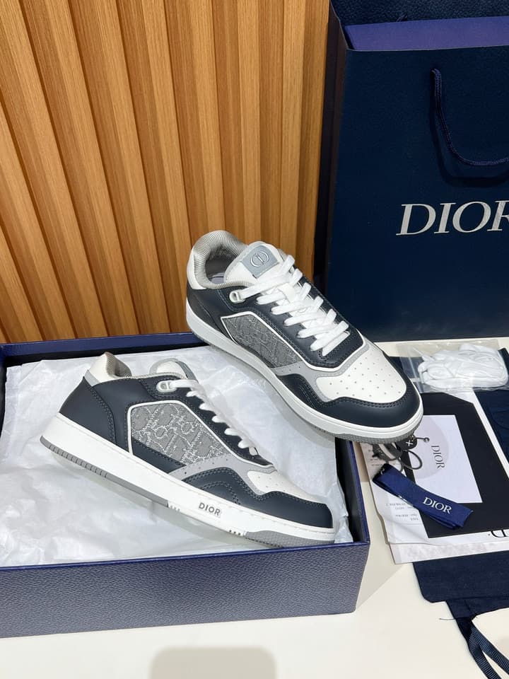 Dior B27 Unisex Sneakers – 2025 Collection in Black And Khaki Oblique