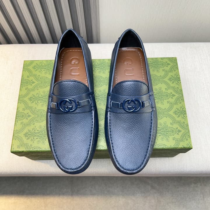 Gucci Premium Leather Loafers in Black Embossed Leather