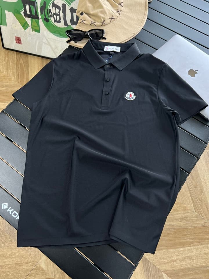 Moncler Patch Embroidered Logo Polo Shirt – 25SS Collection in Black