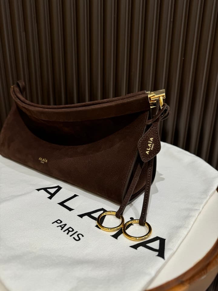 Alaïa Le Click Arc Bag