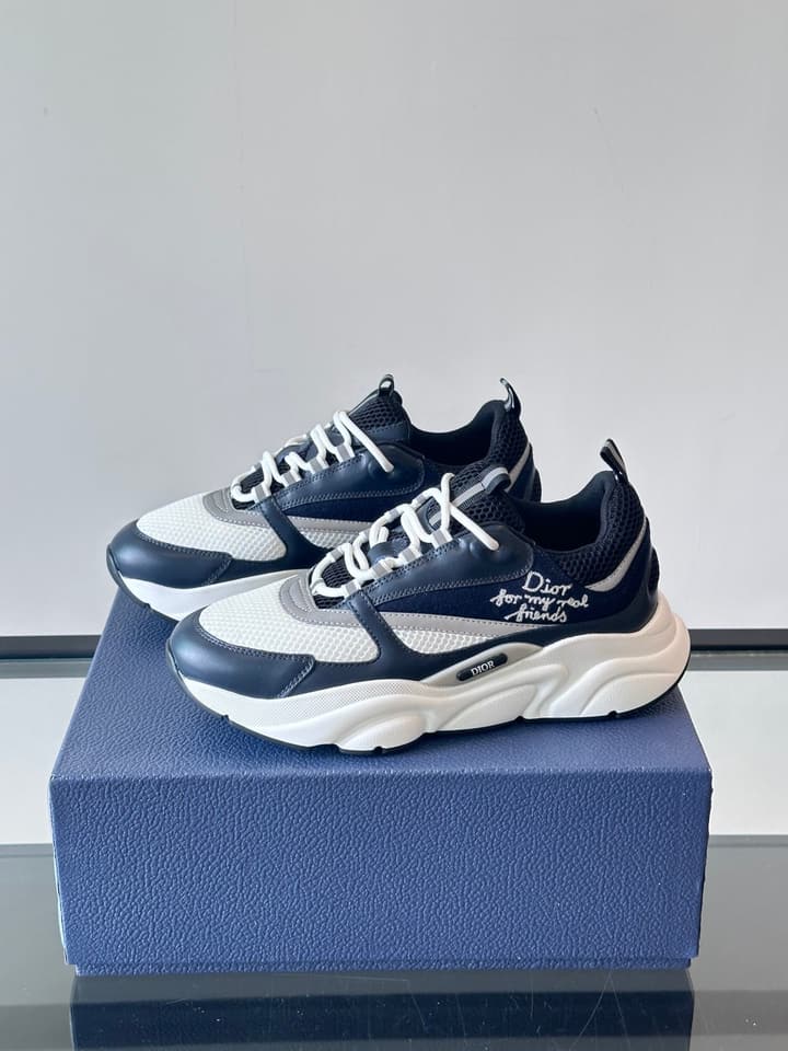 Dior B22 Retro Jogging Sneakers in Black And White Oblique