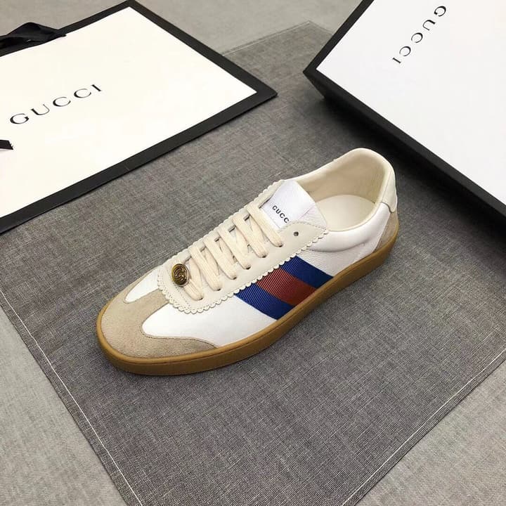Gucci High-End Casual Leather Sneakers in White Pearlescent With Web Stripe