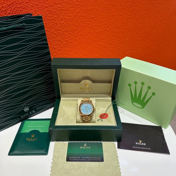 Rolex Day-Date Oyster Perpetual Gold Turquoise Mechanical Watch in Champagne
