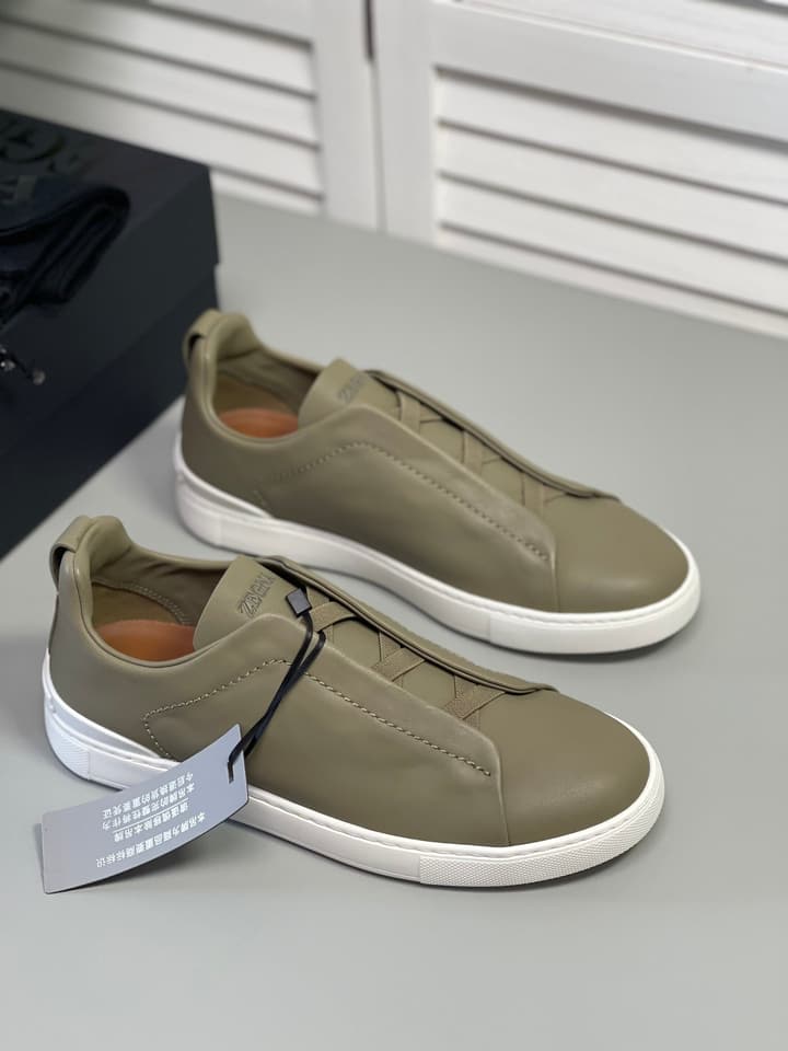 Zegna SECONDSKIN Triple Stitch Low-Top Sneakers in Navy Smooth Leather
