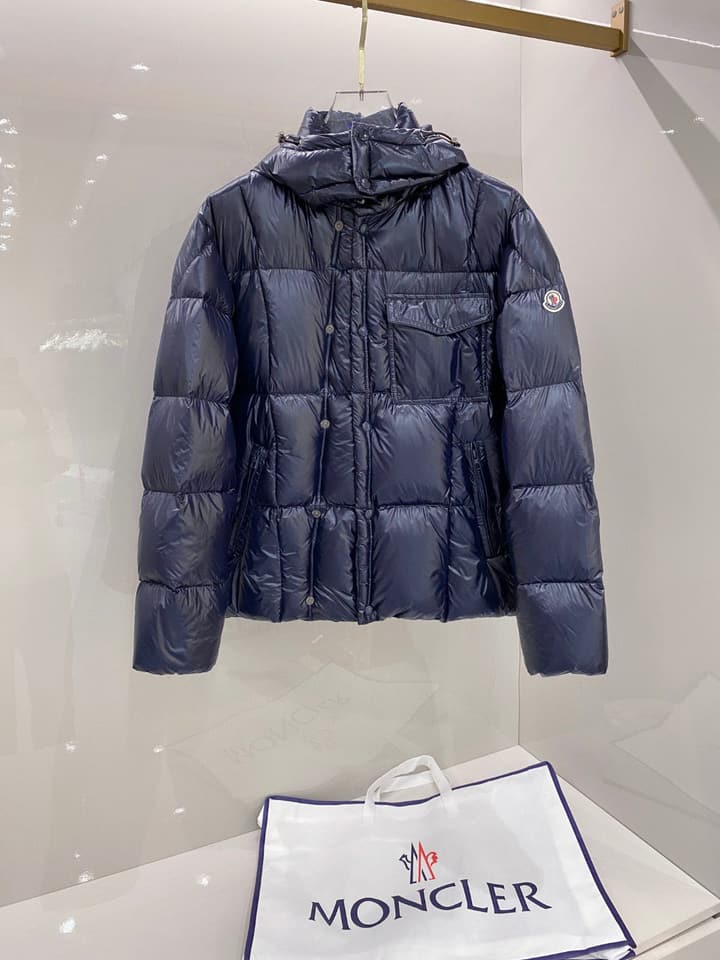 Moncler Goose Down Puffer Jacket – 2025FW in Dark Charcoal