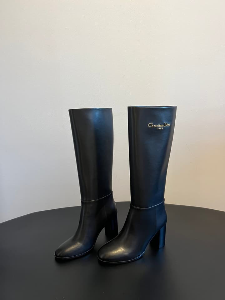 Dior Minimalist Chunky Heel Knee-High Boots – Autumn/Winter Collection