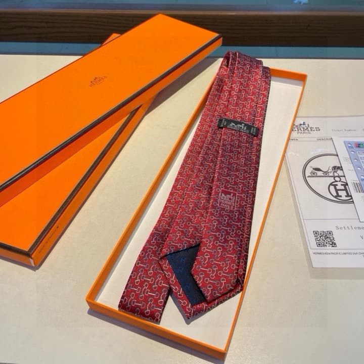 Hermès Men's New Collection Silk Tie in Navy Blue
