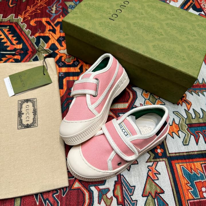 Gucci Kids Footwear – Kids Collection in Beige Plaid Slip-on