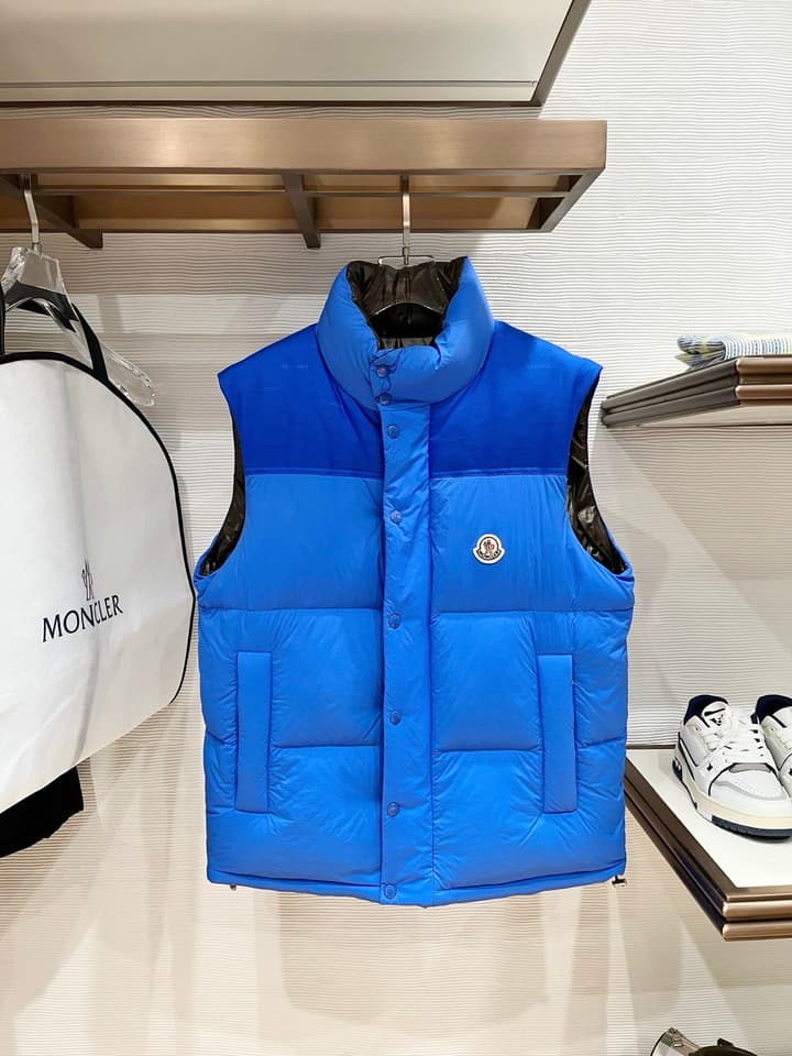 Moncler Designer Puffer Jacket – 2025 Collection in Black Puffer Jacket
