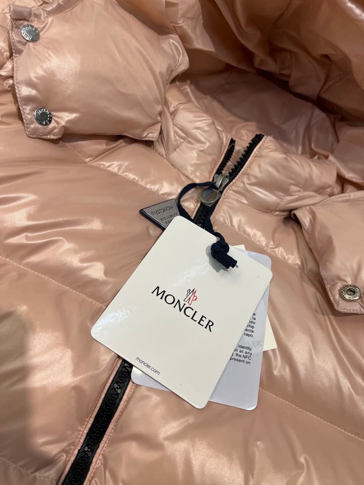 Moncler Maya Short Down Jacket – Kids Collection in Cream White