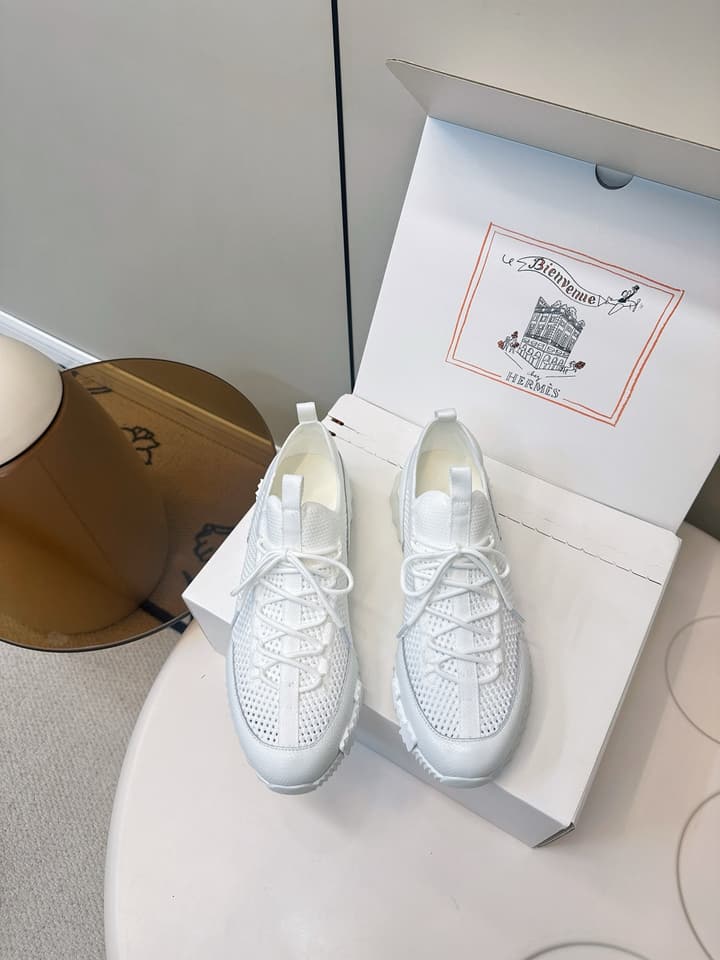 Hermes Classic Couple's Casual Sneakers in Light Beige