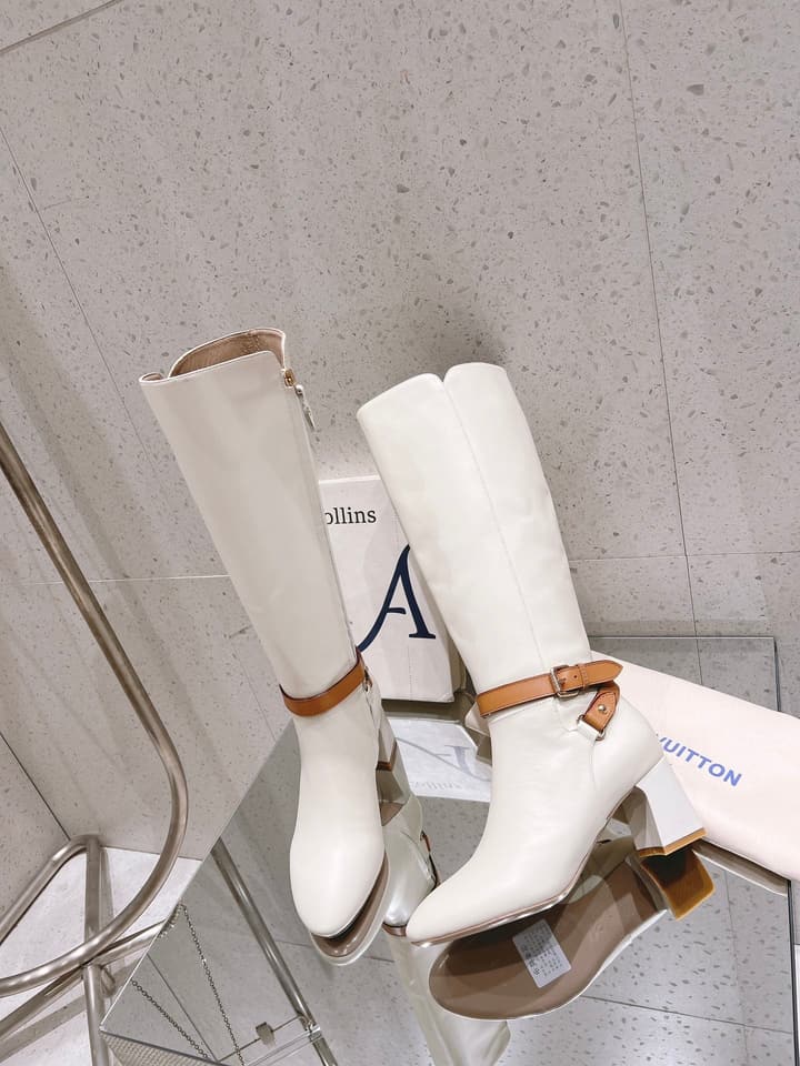 Louis Vuitton Parisienne Leather Knee-High Boots in Black Leather