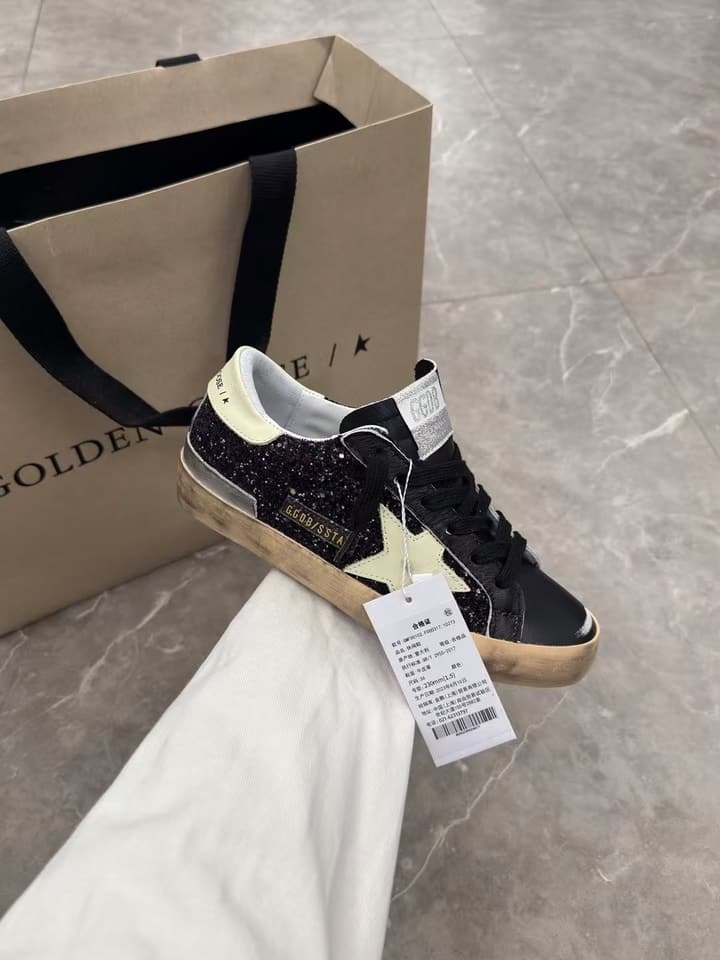 Golden Goose Superstar Distressed Sneakers – 2024 New Style in Black Suede With White Star