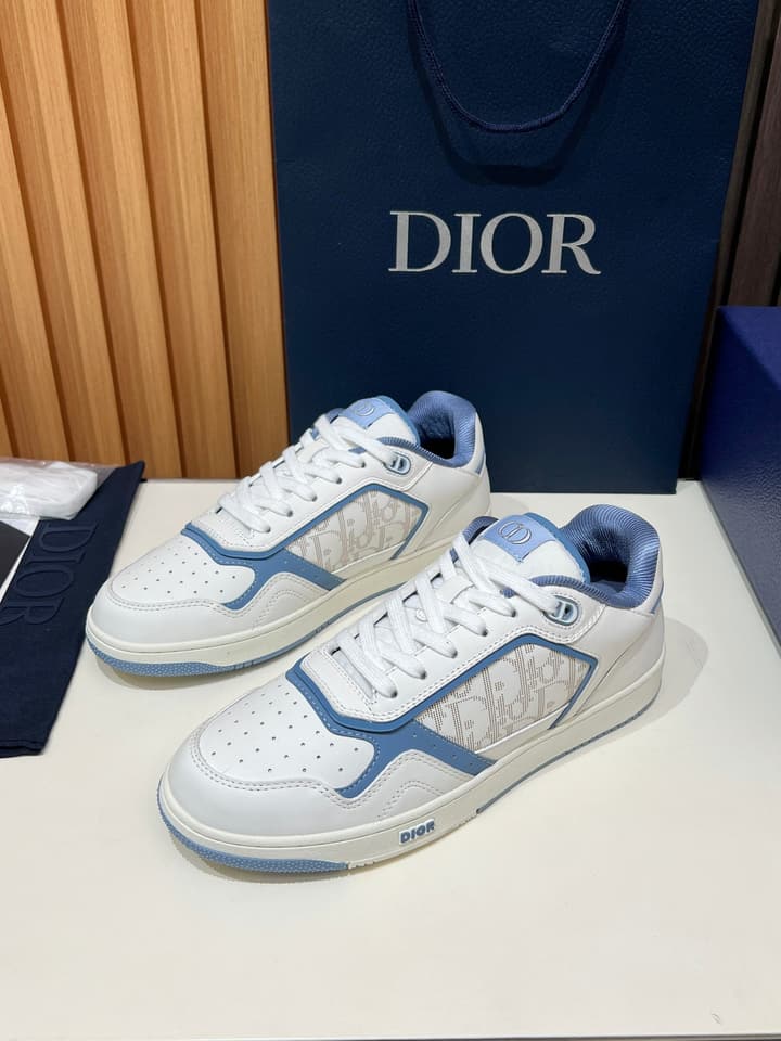 Dior B27 Couple's Sneakers – 2025 Collection in All Black With White Sole