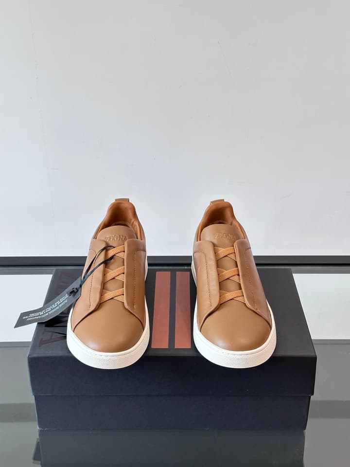 Zegna Men's Low-Top Leather Sneakers in Black & White