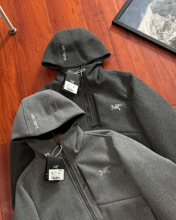 Arc'teryx Sawyer Wool Hoody Softshell Jacket in Dark Gray