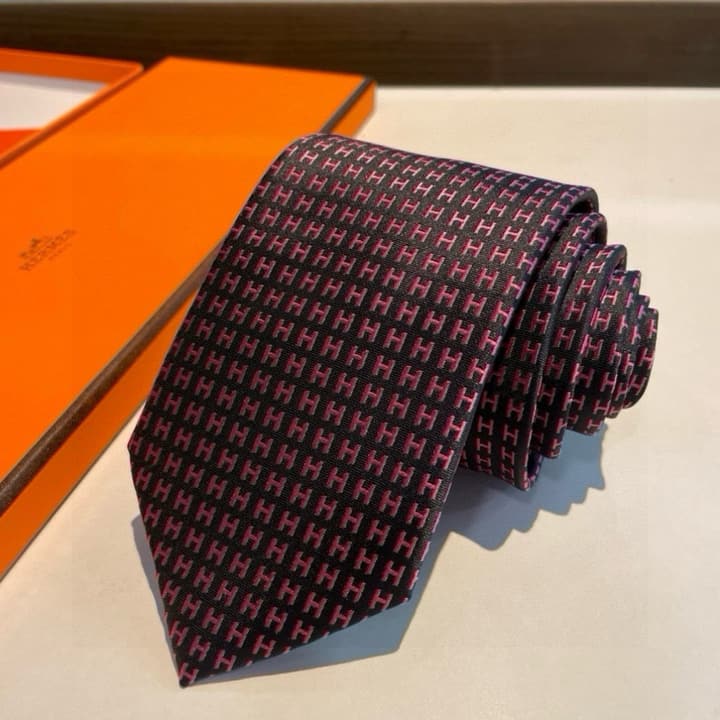 Hermès H-Letter Men's Silk Tie Series in Burgundy Microdot