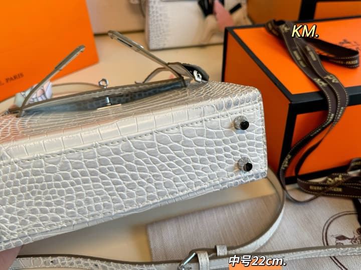 Hermès Crocodile Embossed Silver Kelly Bag