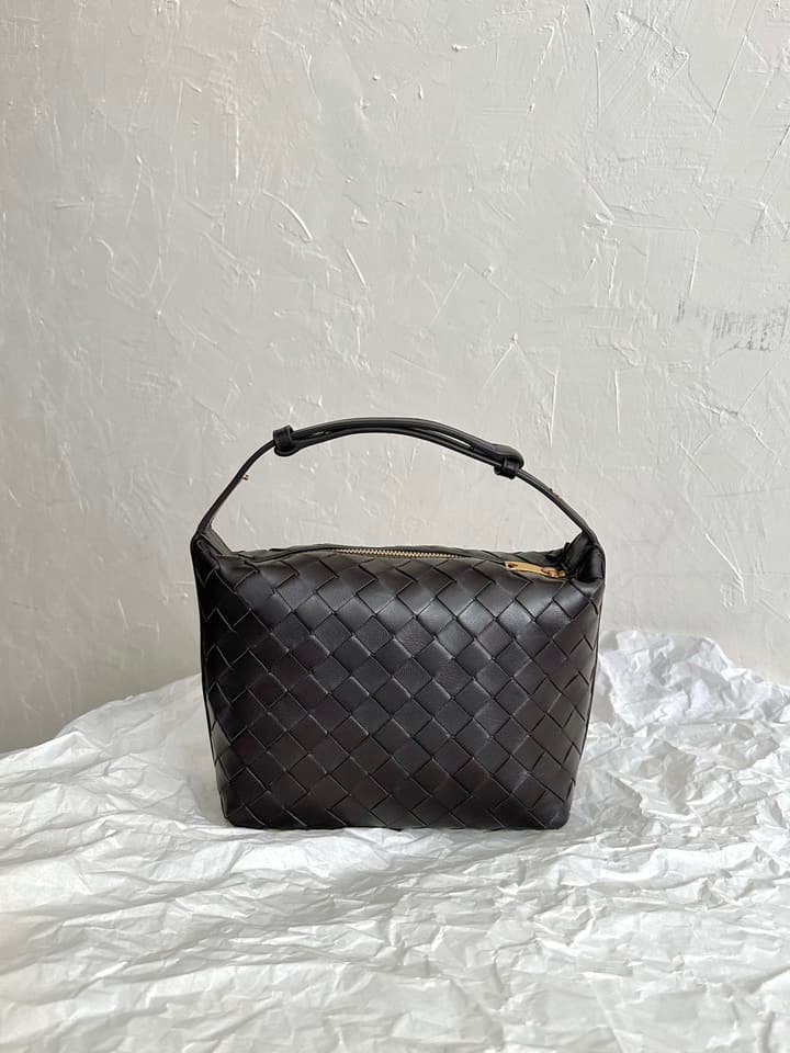 Bottega Veneta Wallace Bento Box Bag