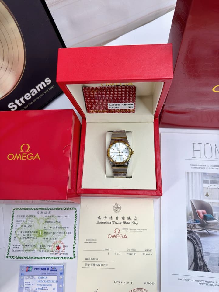Omega Constellation Mechanical Gold/Blue Dial Watch in Blue Dial 1