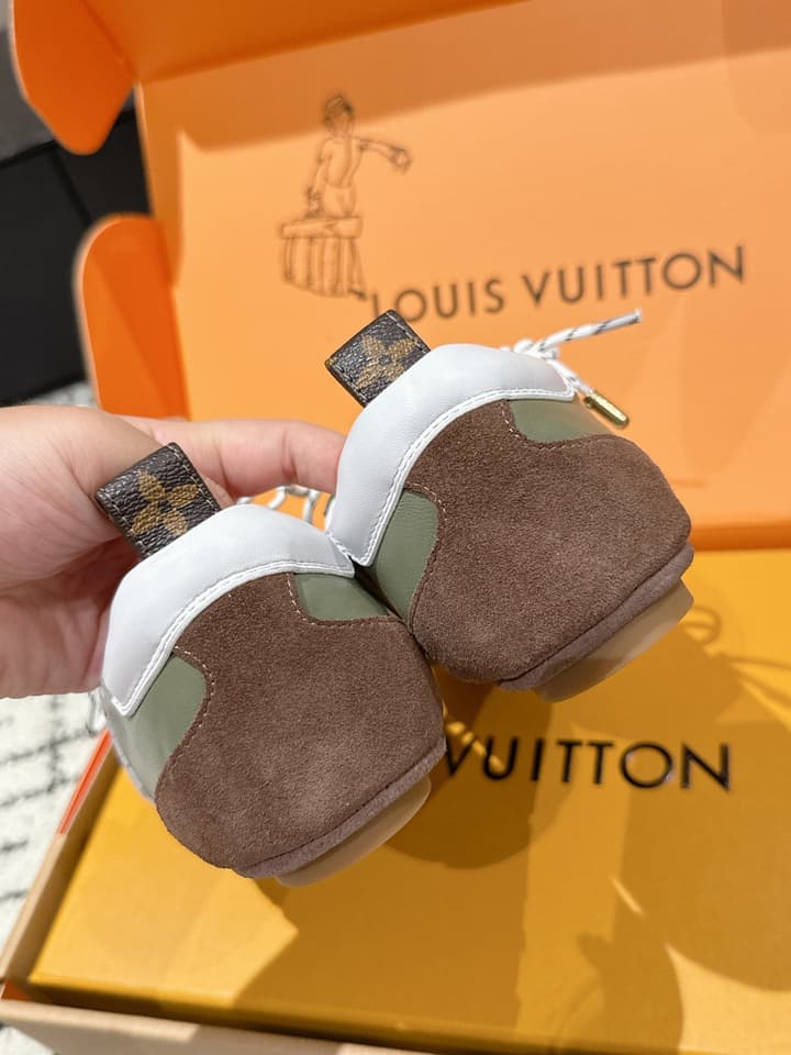Louis Vuitton Sneakerina Ballet Sneakers – 2025 Collection in Metallic Silver
