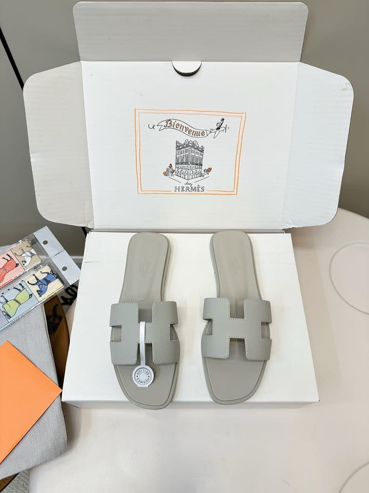 Hermès Palm Grain H-Slides in Bright Green