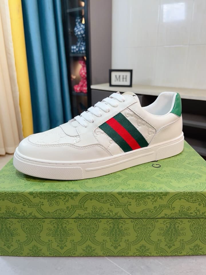 Gucci New Season Casual Fashion Sneakers in Black With Web Stripe