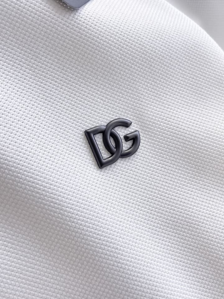 Dolce & Gabbana Minimalist Piqué Polo Shirt – Spring/Summer Collection – 2026 in Black Patch Logo