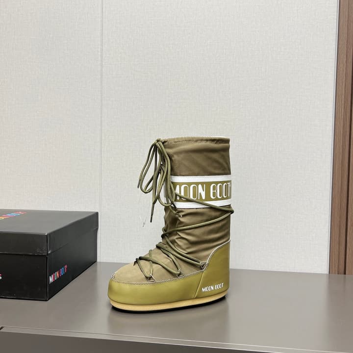 Moon Boot 2024FW Snow Boots in Matte Black