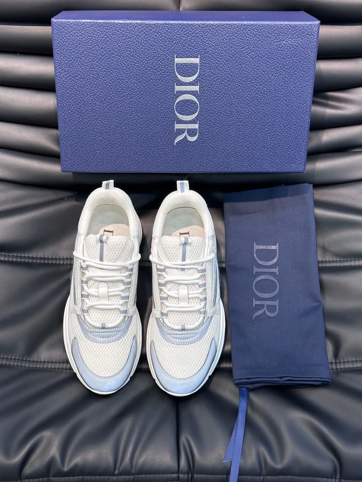 Dior B22 Men's Retro Jogging Sneakers in Black And White Patterned