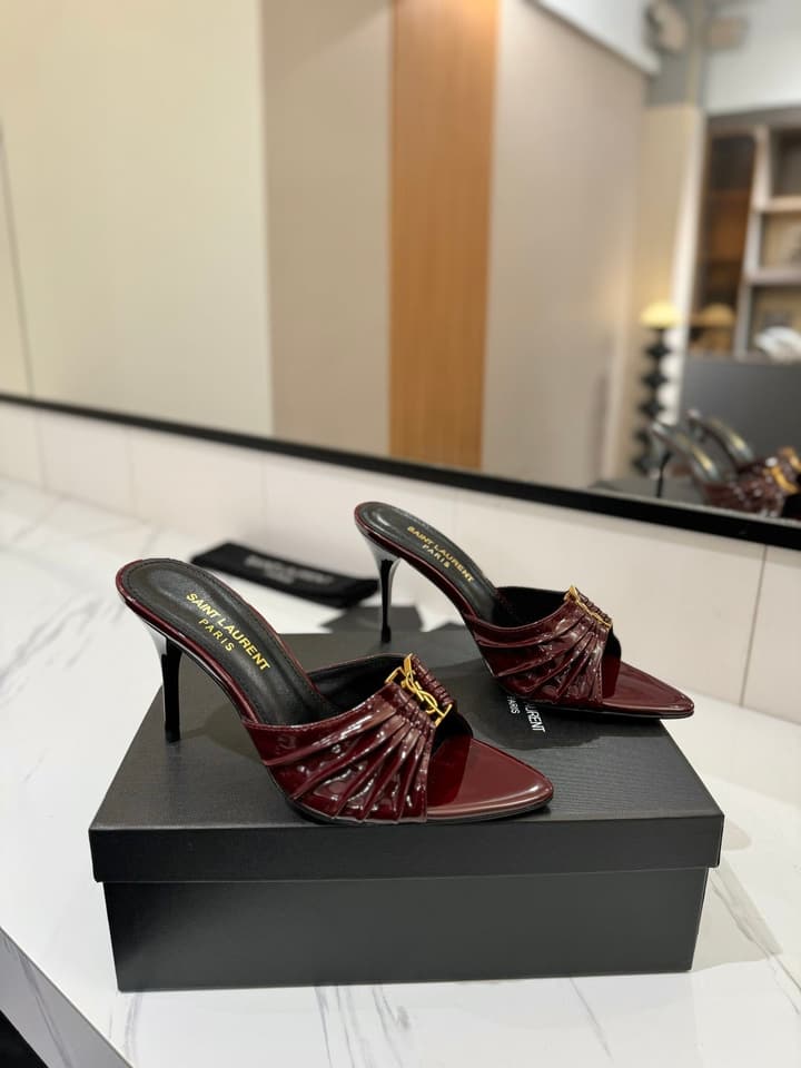 Saint Laurent Crystal Chain Patent Leather Heeled Sandals – 2025 Spring/Summer Collection in White Patent