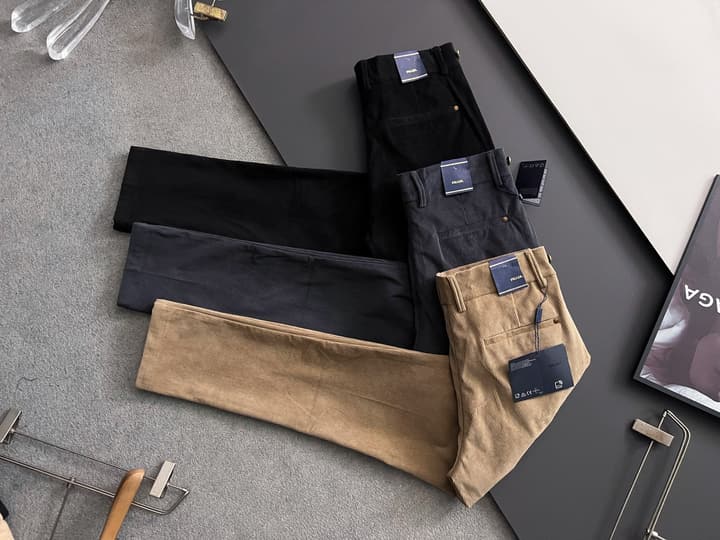 Prada Men's Pure Cotton Casual Trousers – 2025 Collection in Classic Black