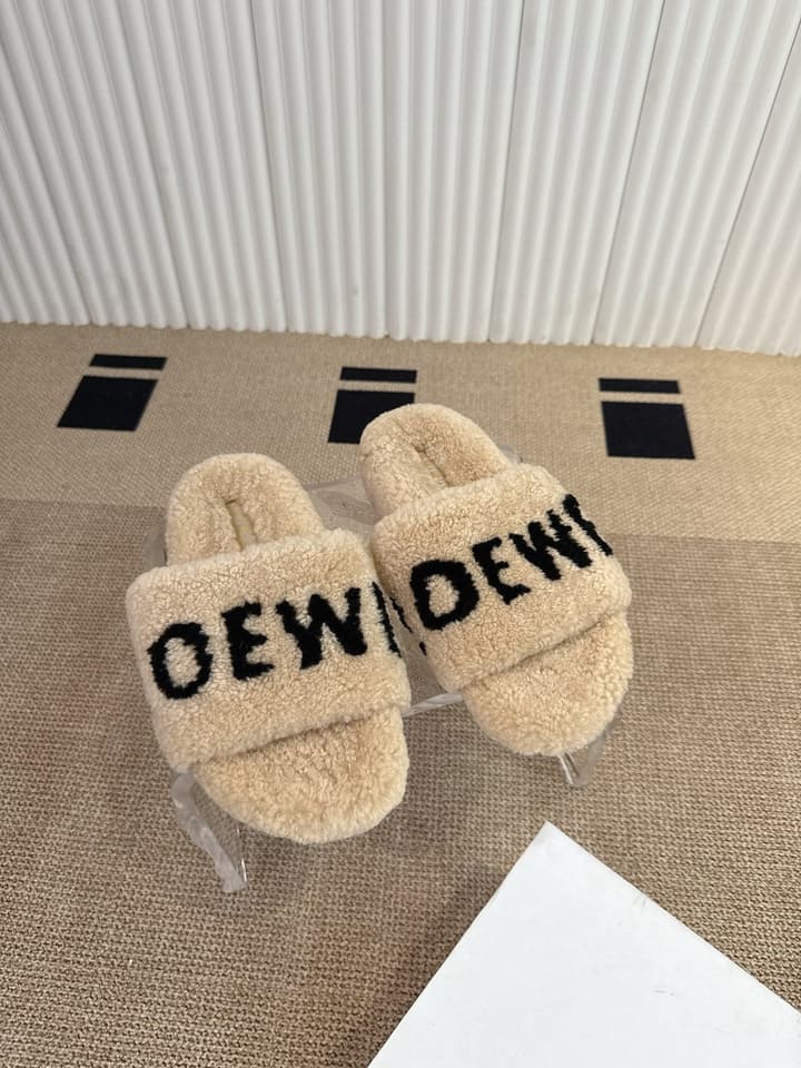 Loewe Classic Autumn/Winter Wool Slippers in Black With White Text