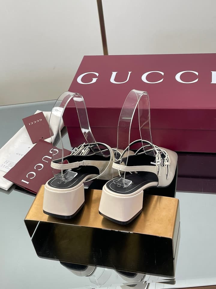Gucci Crystal Double G Slingback Pumps – 2025 Fall Collection in Burgundy Red