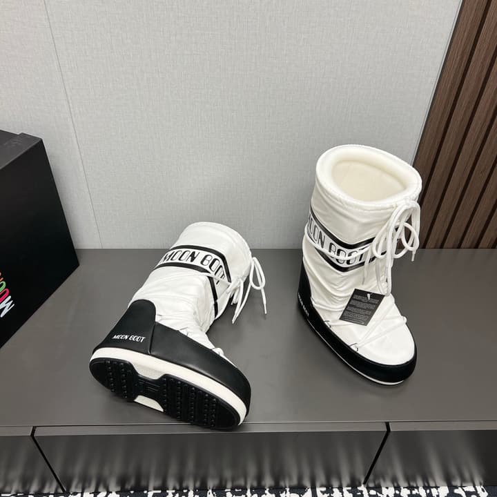 Moon Boot 2024FW Snow Boots in Matte Black