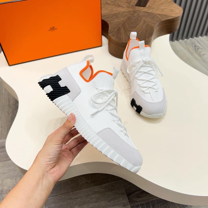 Hermès Men's Casual Sport Sneakers in All Black Knit