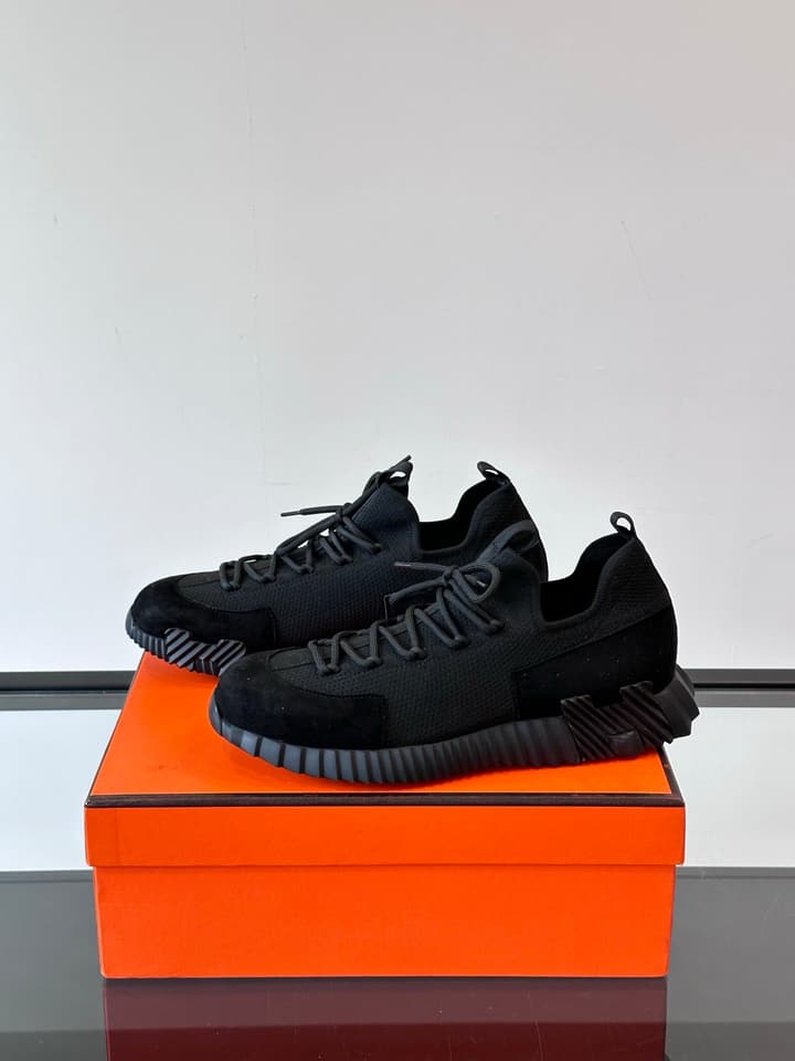 Hermès Men's Casual Sport Sneakers in All Black Knit