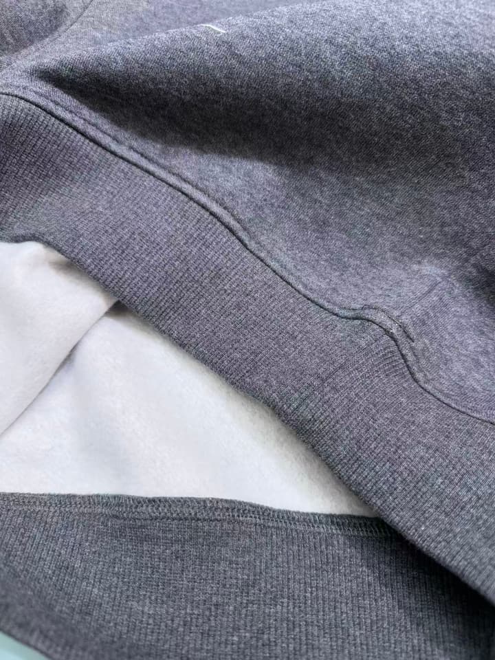 Ralph Lauren Kids Crewneck Sweatshirt – Kids Collection – 25FW in Dark Heather Gray Bear Graphic