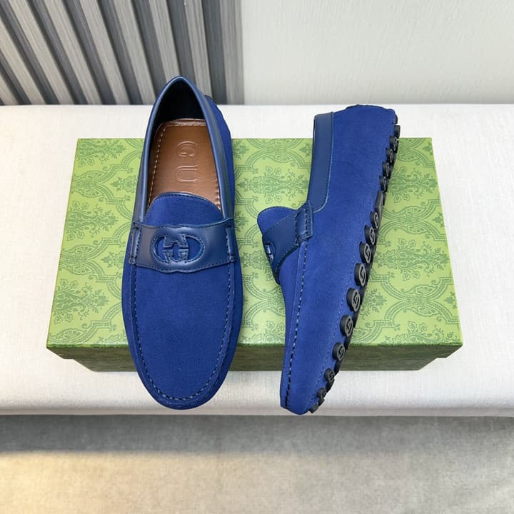 Gucci Premium Leather Loafers in Black Embossed Leather