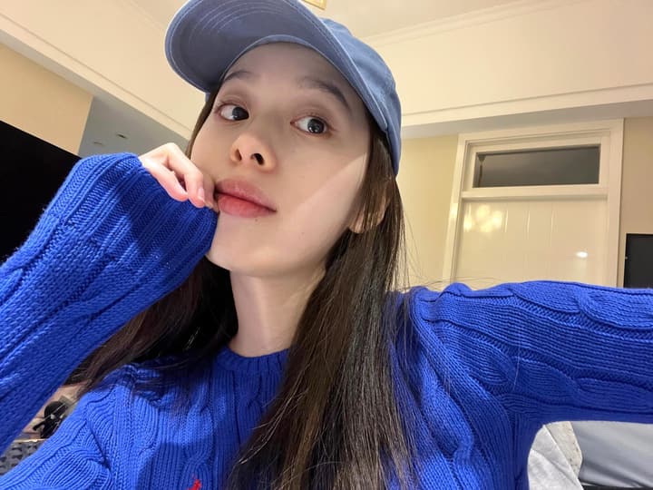 Ralph Lauren Classic Cable Knit Sweater in Royal Blue Cable Knit